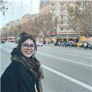 Profesora de apoyo para niños y niñas de forma presencial u online